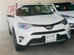 تۆیۆتا ڕاڤ 4